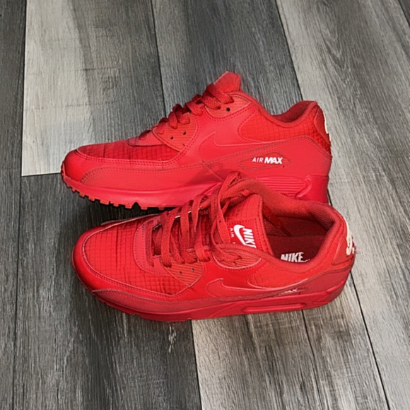 Nike Air Max 90s - Picture 2 of 5